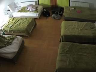 voyeurcam-julmodels-bed-6 avatar