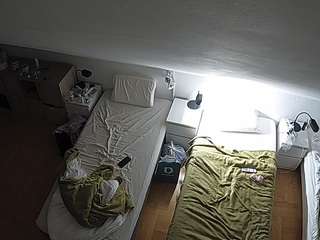voyeurcam-julmodels-bed-7 avatar