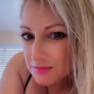 Aleesa_milf avatar