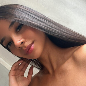 Ashly_vesneva avatar