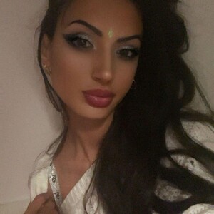 Emmanuelle avatar