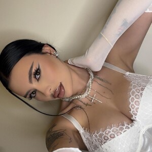 Mary_Harris_ avatar