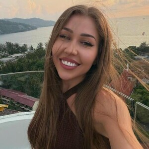 mia4sin avatar