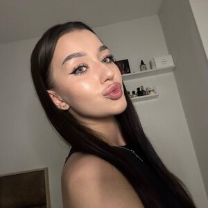 SophieLani avatar