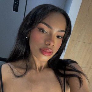 AlanaBale avatar