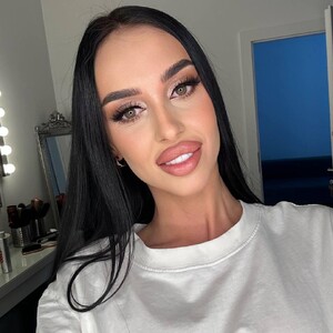KairaAndrews avatar
