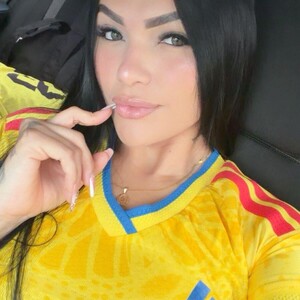 Lys_with avatar